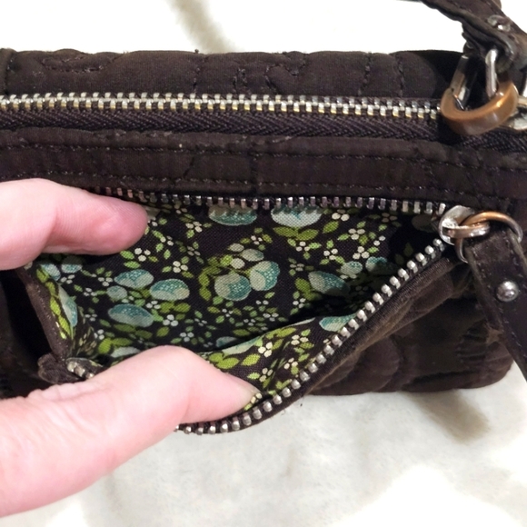 Vera Bradley Wallet – Brown Quilted Fabric Wristlet w/ Zip & Magnetic Closure - Picture 4 of 9